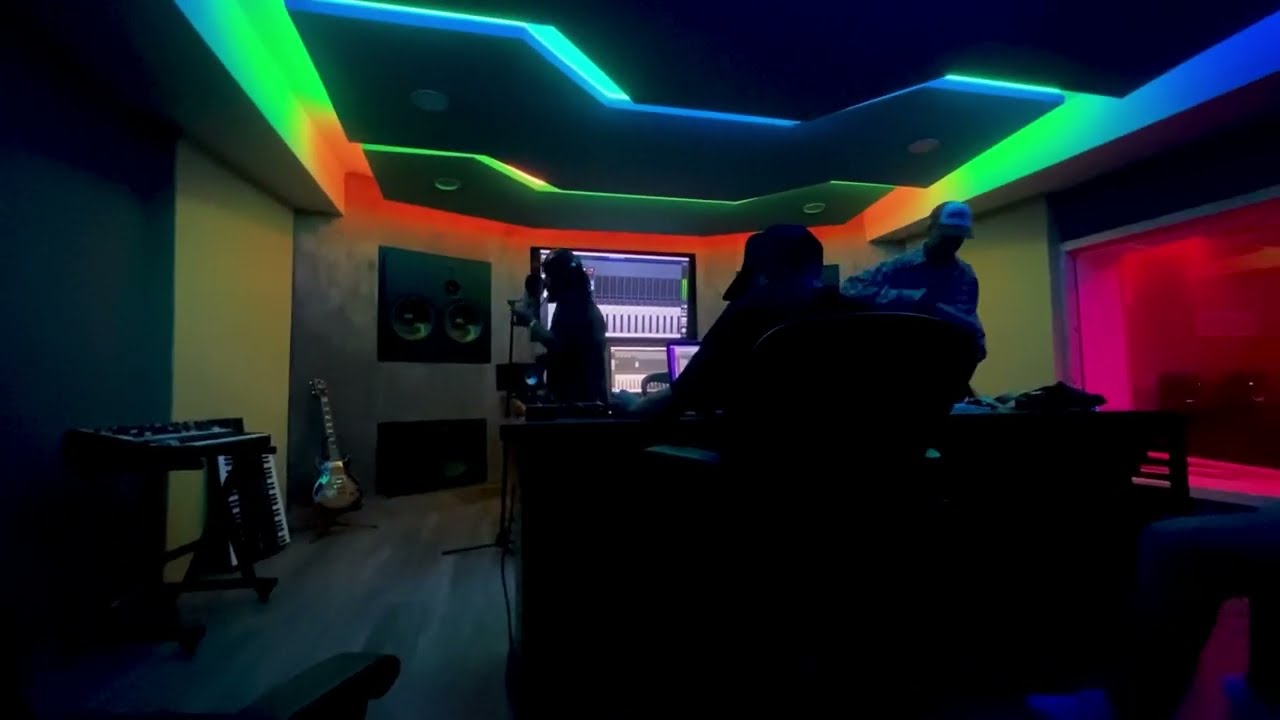 Platinum Producers Cook Up with GOATS in Miami (RAW Studio Footage)