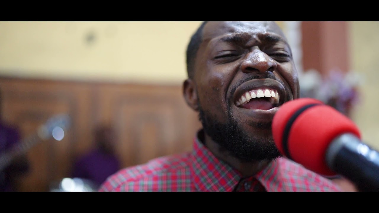 LOUANGE GEVAKIN ( CLIP OFFICIEL )