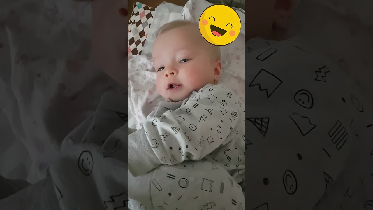 МАМА ИГРАЕТ С МАЛЫШОМ
