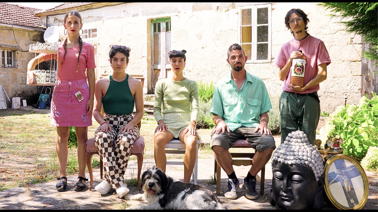 Altillo & Bewis de la Rosa &middot; Cualquier Cosa Combina