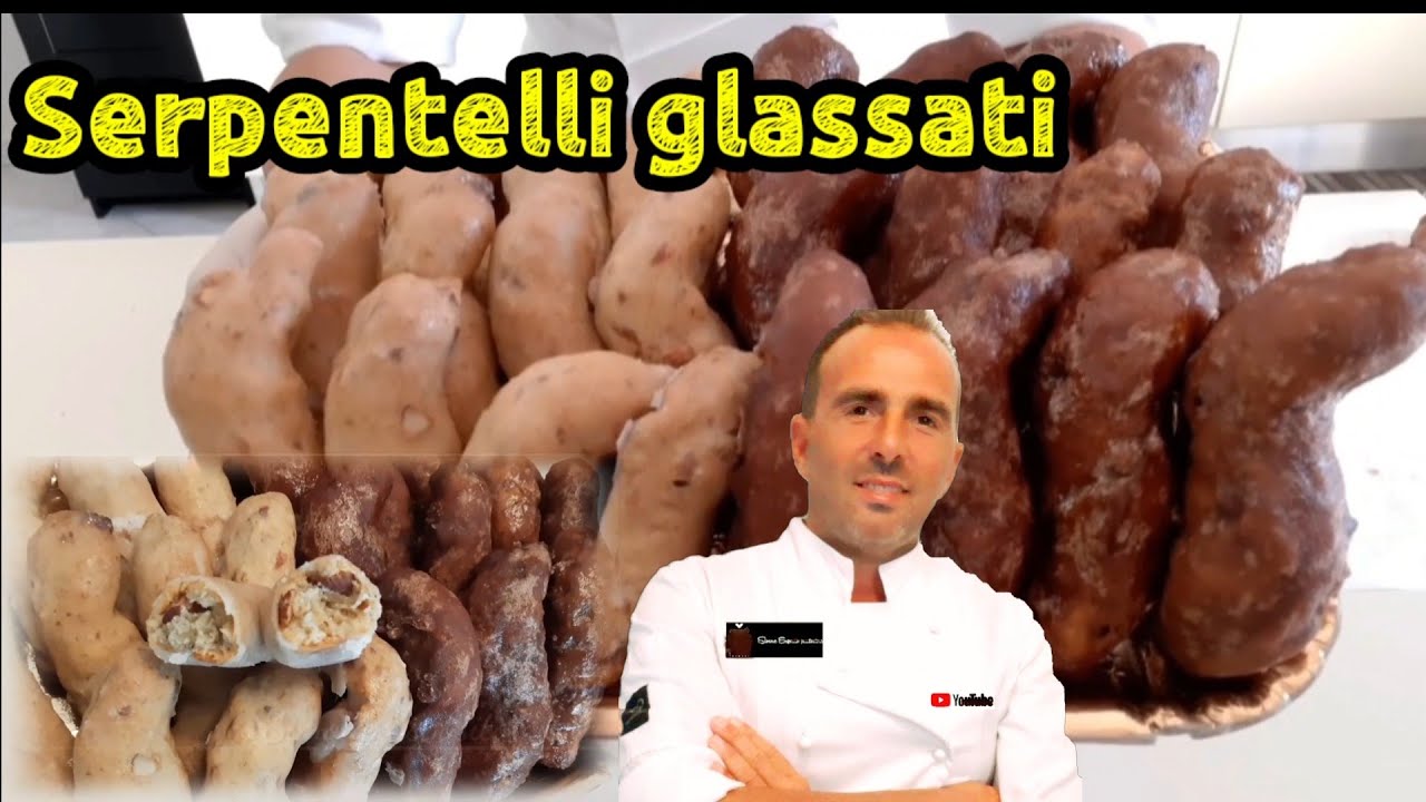 Serpentelli natalizi alle mandorle glassati con zucchero.Ricetta antica fatta in casa a mano.
