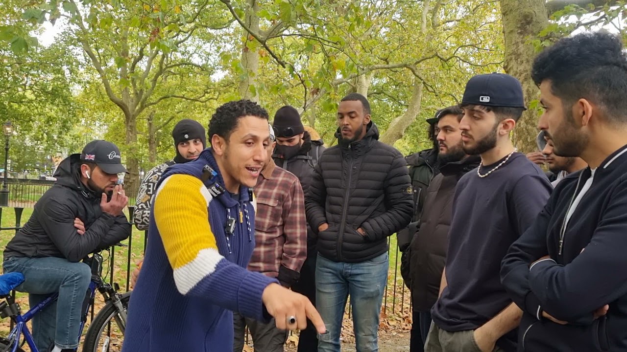 P1 Shia acknowledges AhluSunnah makes sense! Shamsi and Visitor Speakers Corner