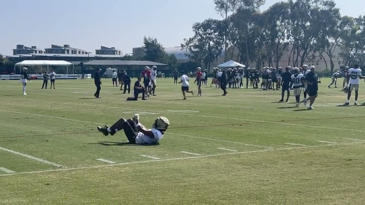 Chris Olave vs. Alontae Taylor 1-on-1 practice reps