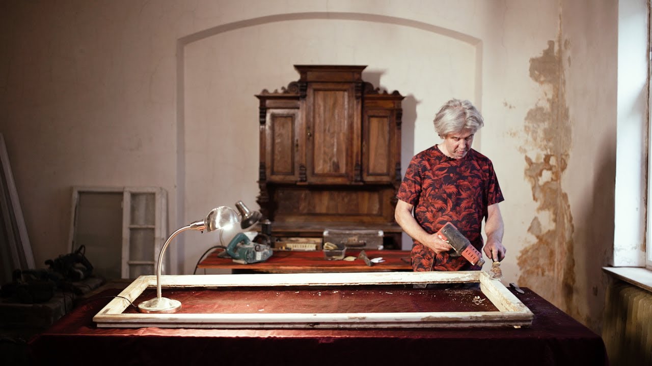 Renowacja detalu architektonicznego - drewno