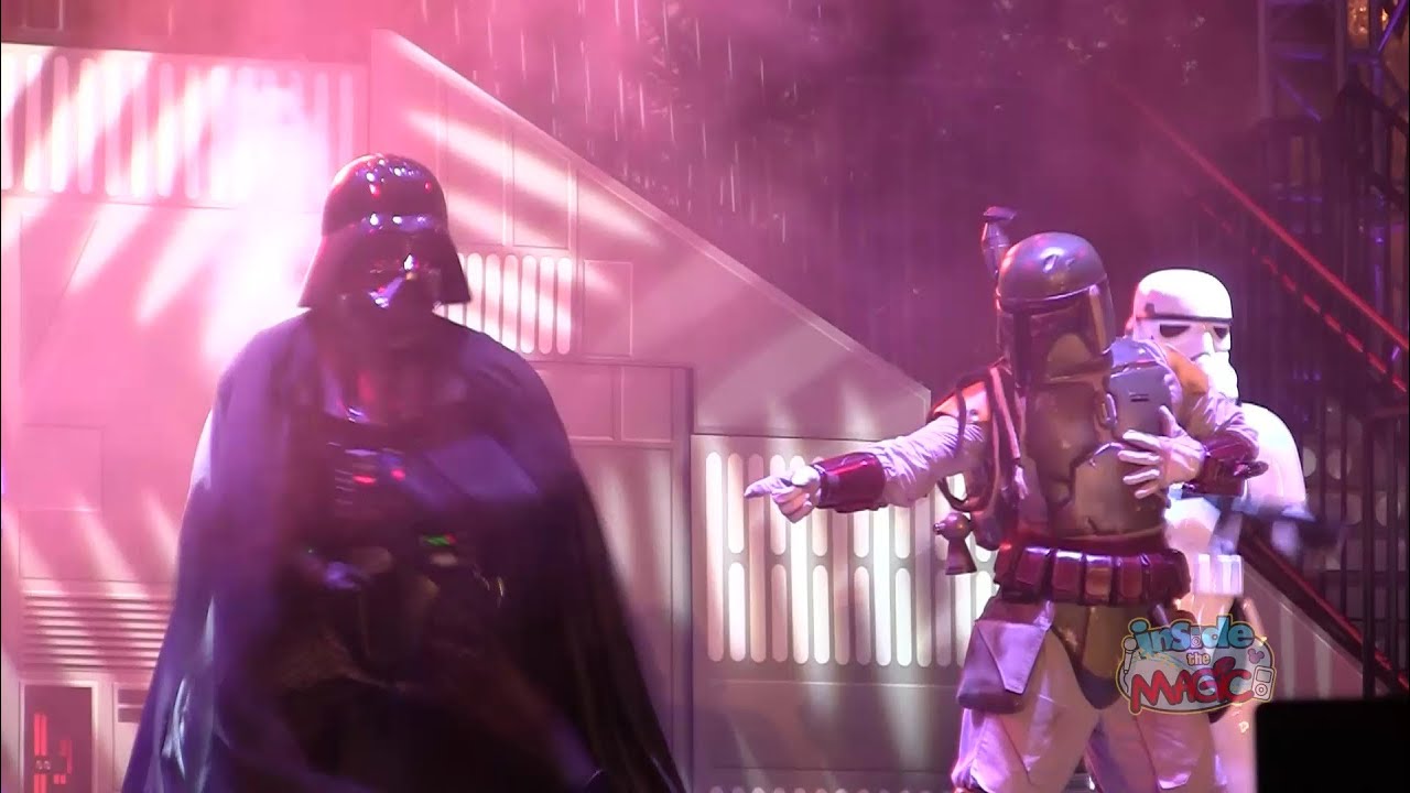 Darth Vader & Boba Fett dance to Michael Jackson's 