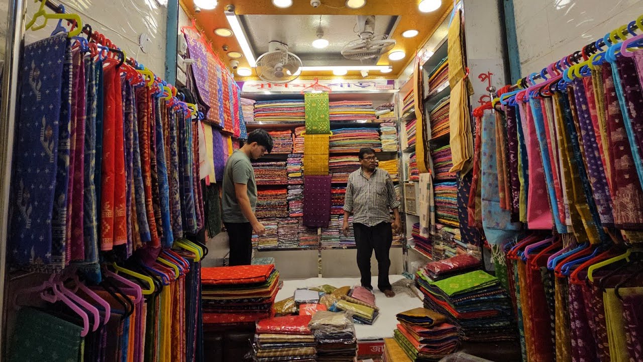 আগামিকাল থাকবে ১২০০ টাকায় জামদানি শাড়ির ইতিহাস রেকর্ড করা অফার। 