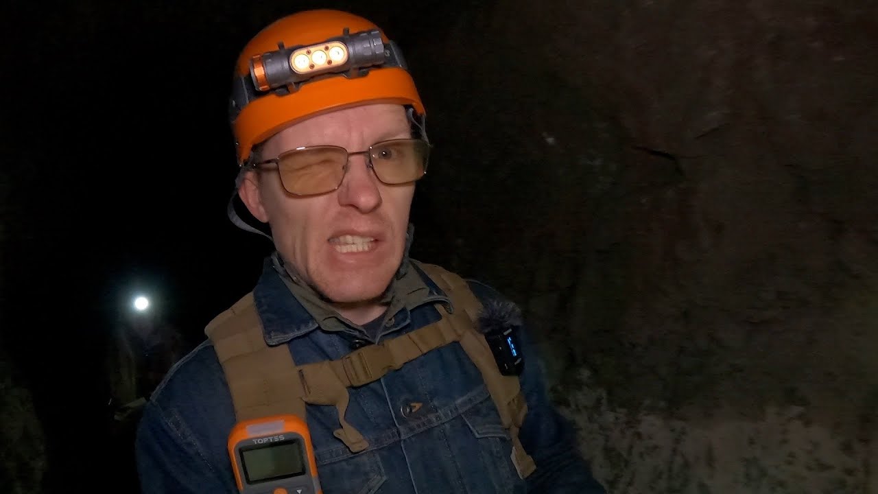 Мы не одни в заброшенной шахте!