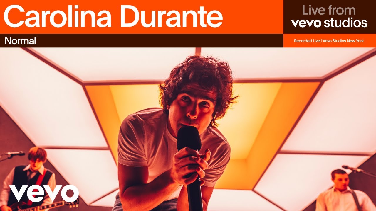 Carolina Durante - Normal (Live from Vevo Studios)