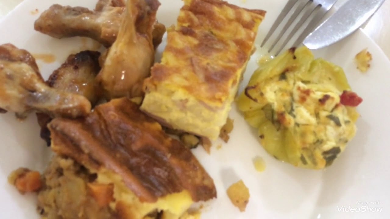 Ужин в отеле RIVA BULGARIA шведский стол.