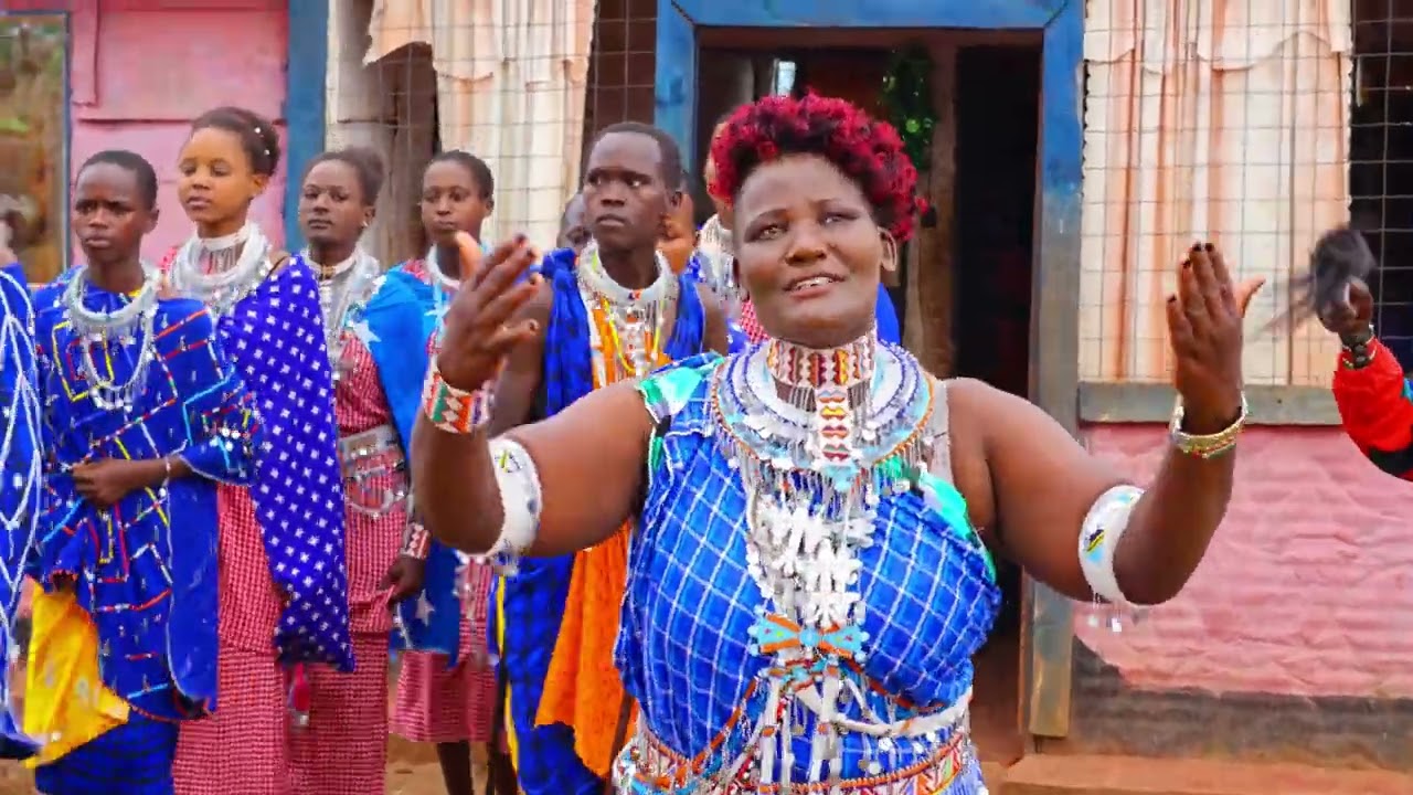 IYIE OLOITORIANI BY AGATA SIMON ( OFFICIAL VIDEO )