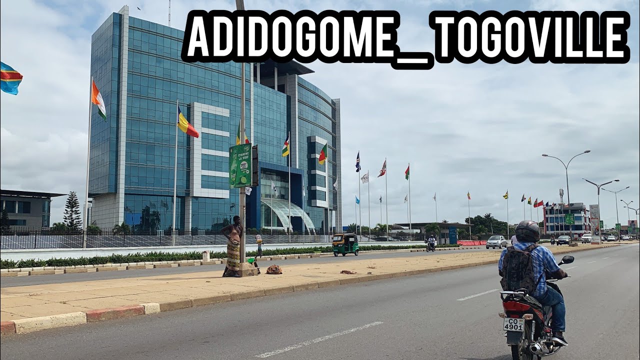 Touring the beautiful neighborhood city of Togo, lomé 4k ride on moto/lomé to Togoville
