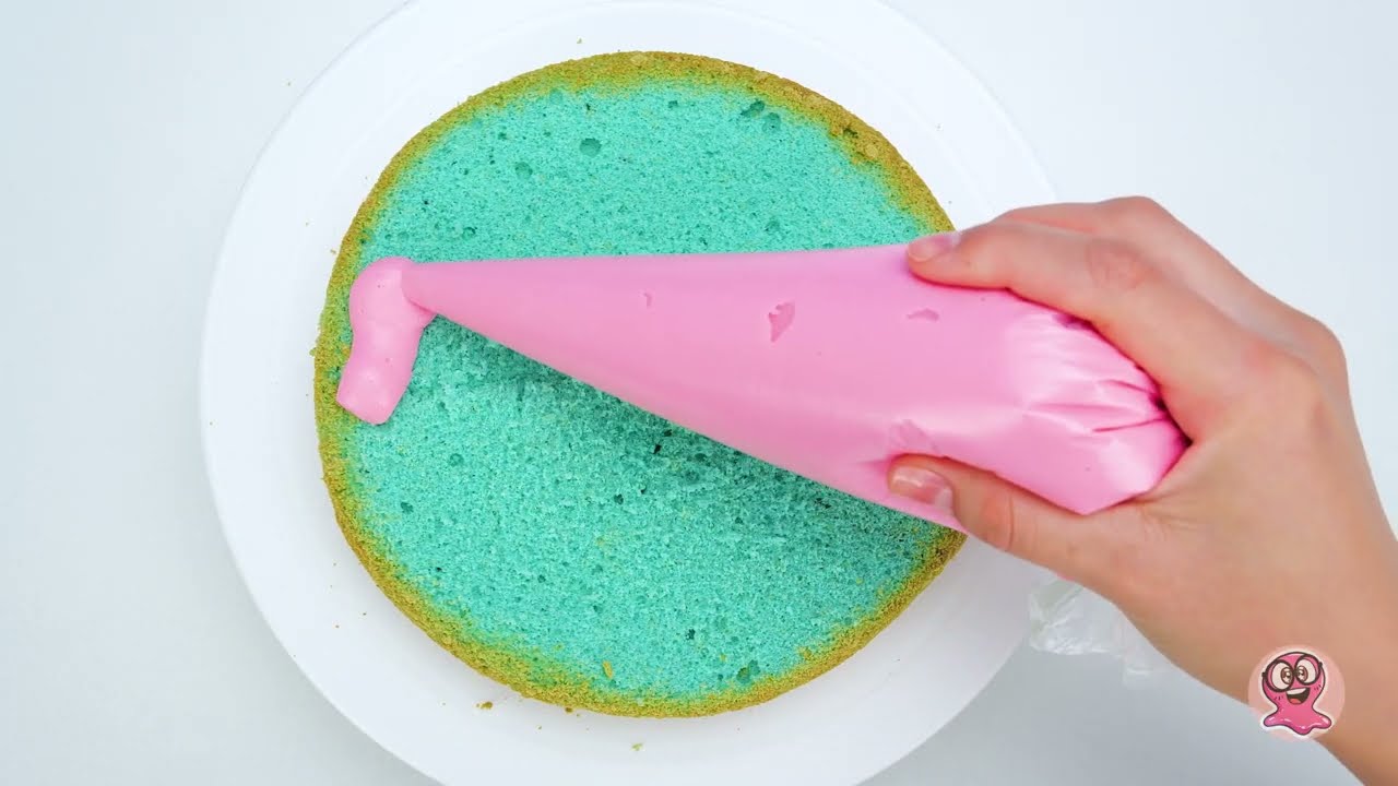 Am făcut un tort regal Elsa... și s-a transformat în magie pură de coacere! 👑🎂✨