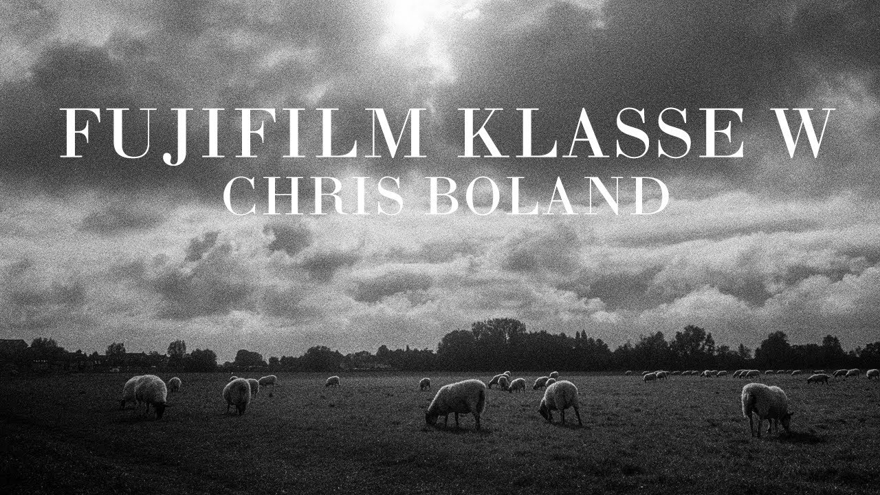 Fujifilm Klasse W!  Around town with Ilford Delta 3200.