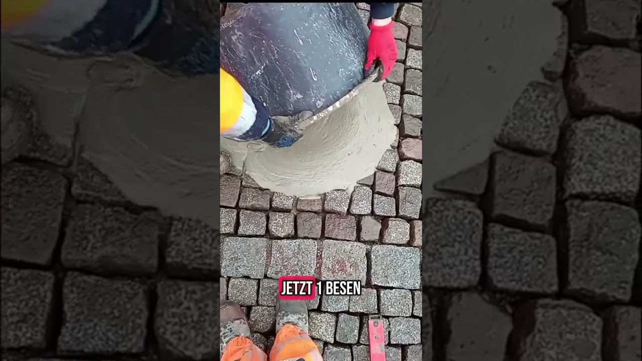 Einschl&auml;mmen von #Natursteinpflaster mit Trassbeton#beton #naturstein #pflaster #baustelle #handwerk