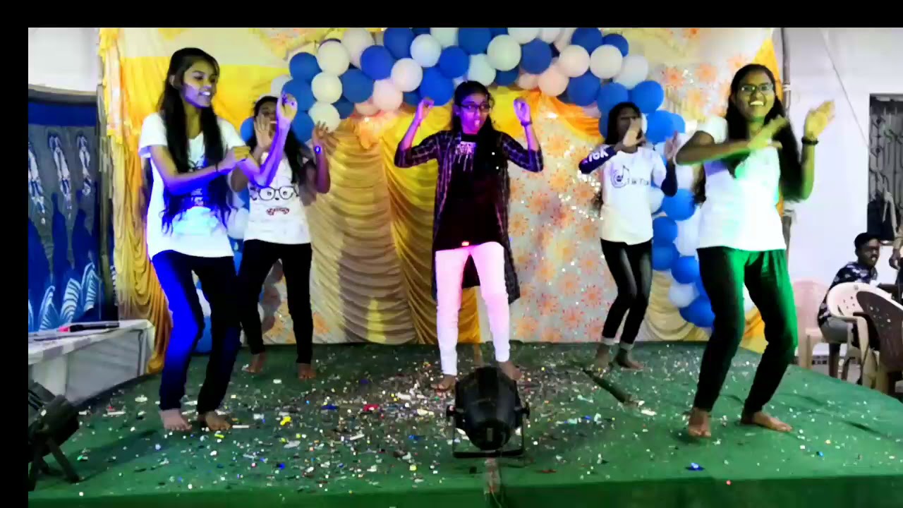 Group dance with mixing songs