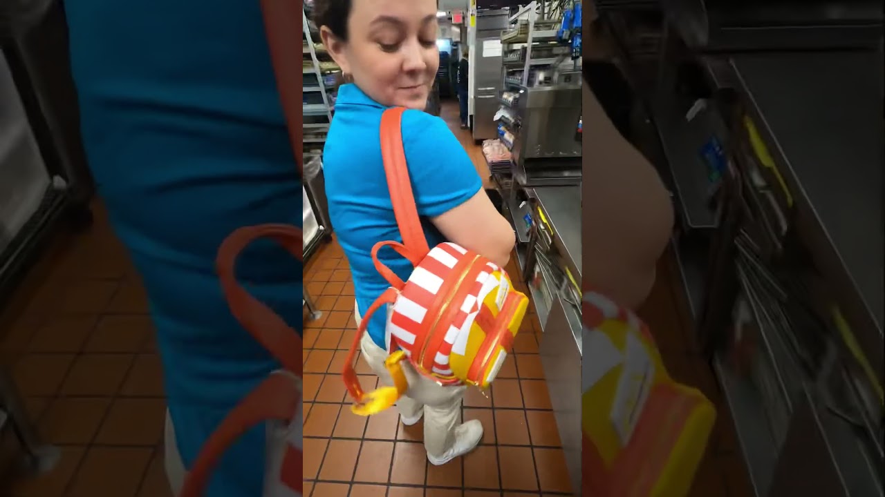 McChicken | Expert VS Beginner