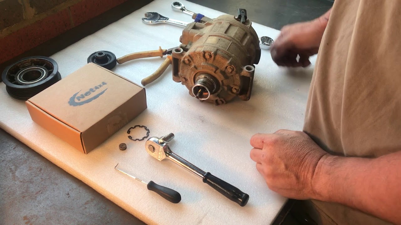 VW Amarok 2.0lt Air Conditioner (A/C) Pulley Change.