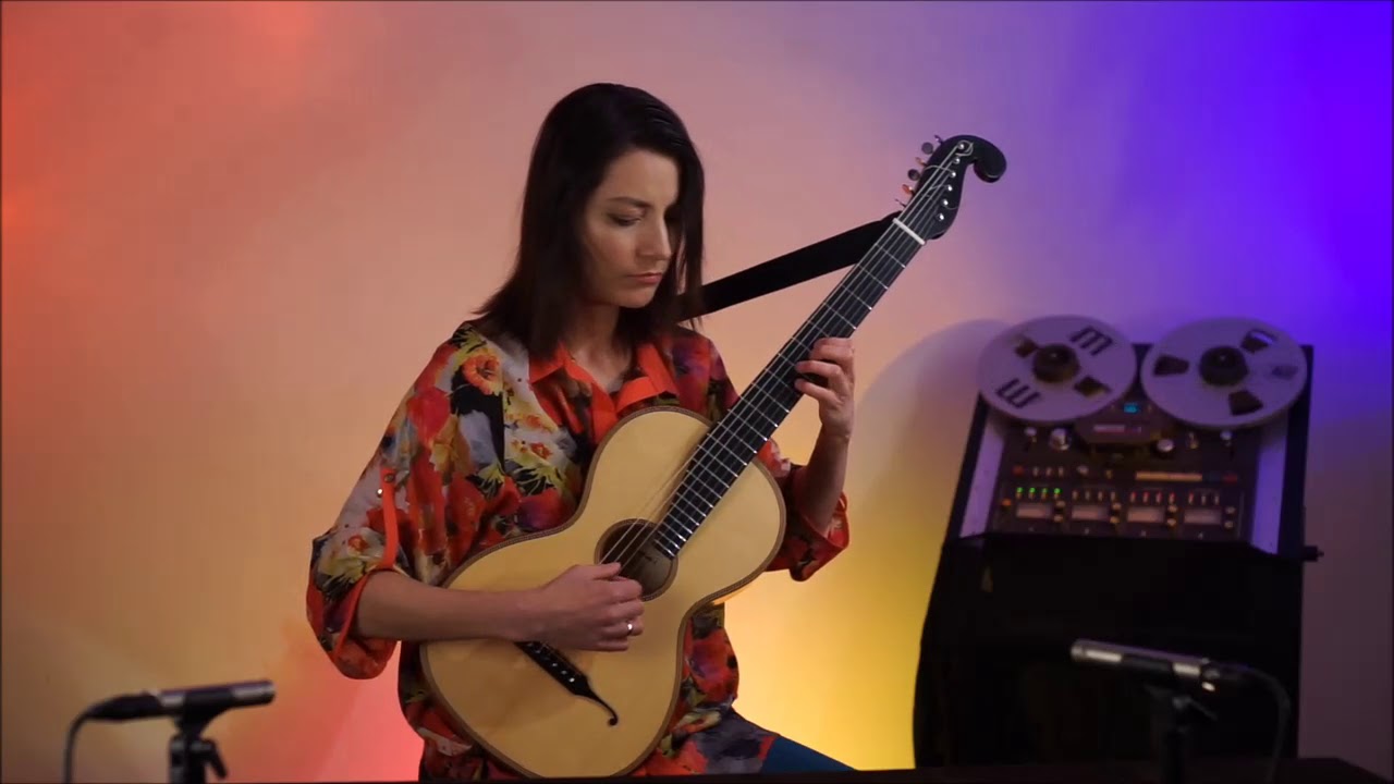 Augustin Barrios Mangore, Aire de Zamba, Anna Kowalska - 19th century guitar   www.luteduo.com