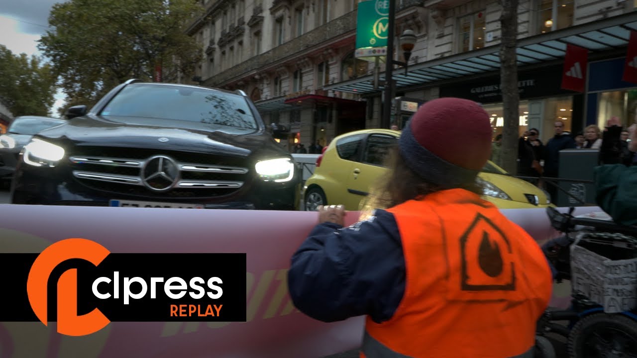 REPLAY - Blocage du Boulevard Haussmann  par les militants de « Dernière Rénovation »