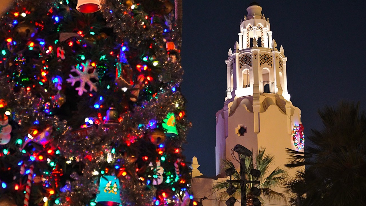 Disney California Adventure Christmas Night Walkthrough - Disneyland Resort Christmas Tour [4K POV]