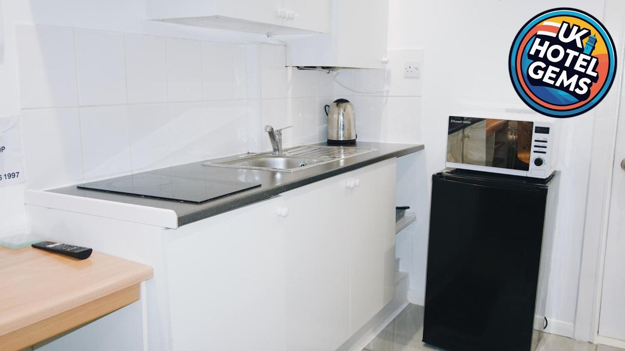 Practical onsite Cosy Studio with Shared Entrance | Coventry, United Kingdom | Hotel Review 🛏️