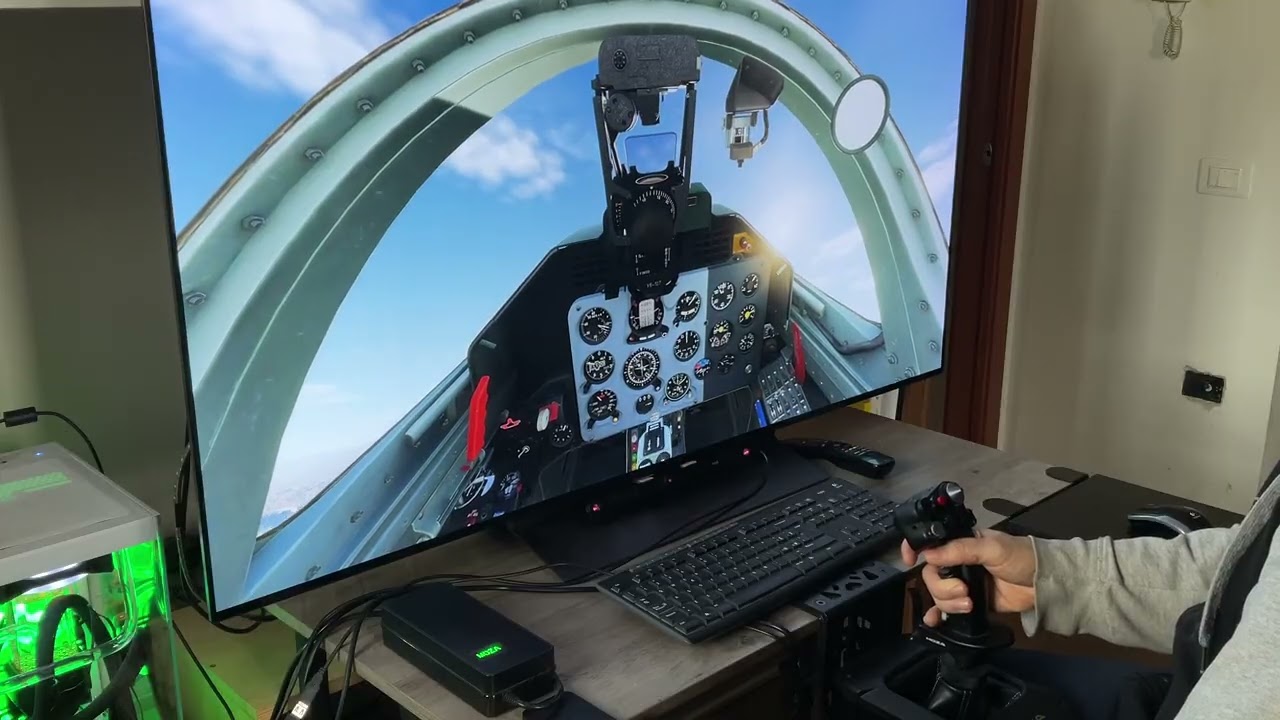 DCS : L-39 Albatros in Las Vegas (Moza AB9 FFB + Tobii eye tracker)