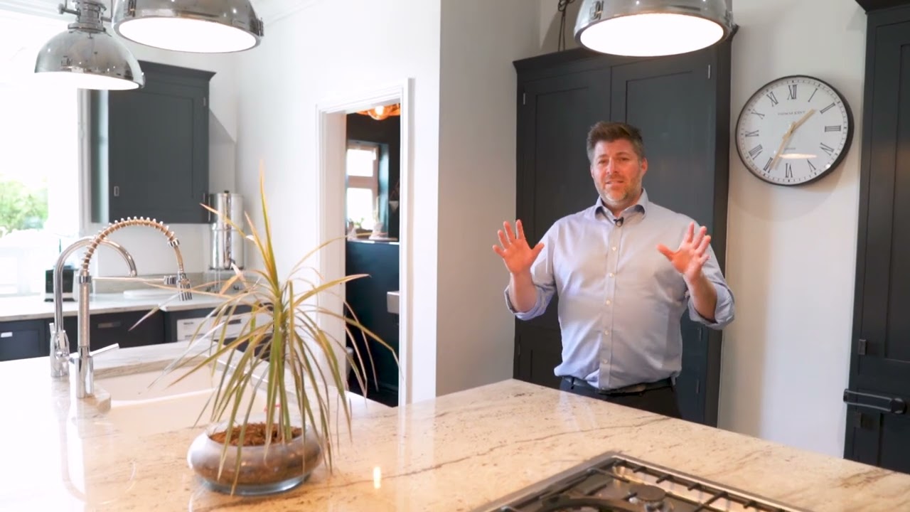 Tour of Albert Road, West Bridgford