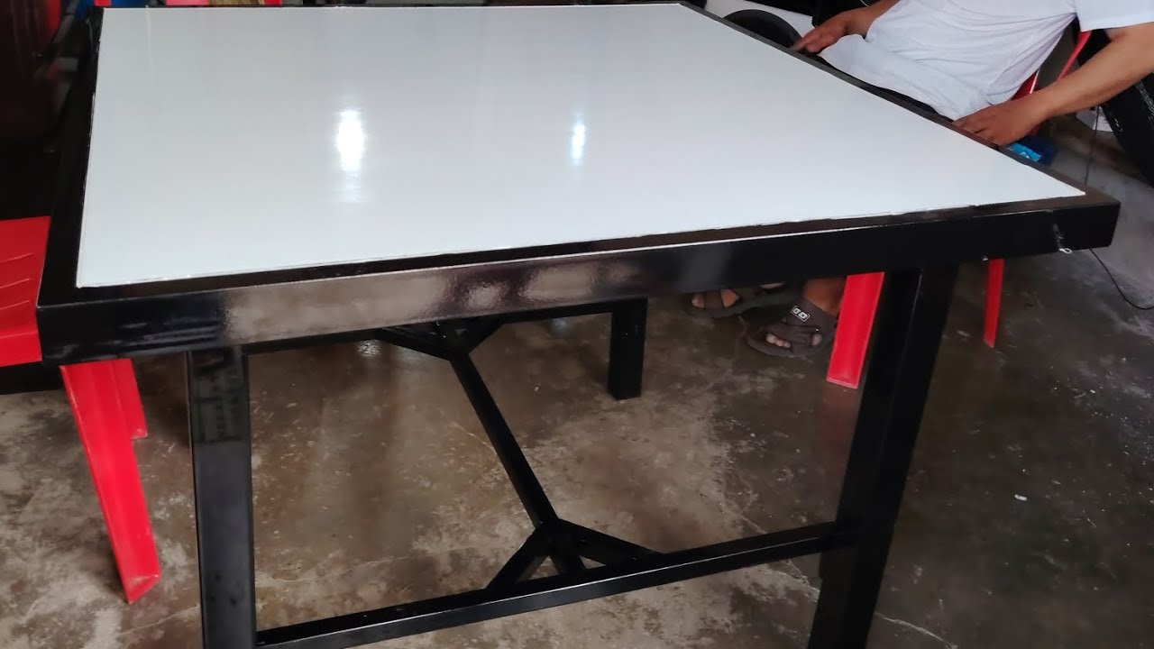 folding table(ate osie)