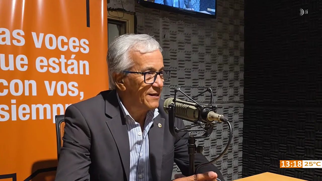 Juan Castillo, ministro de Trabajo y Seguridad Social, en Informativo Sarandí