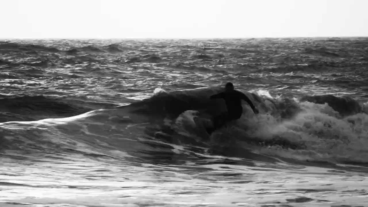 &lsquo;Surfing&rsquo; But cinematic Shot on Sony A6400