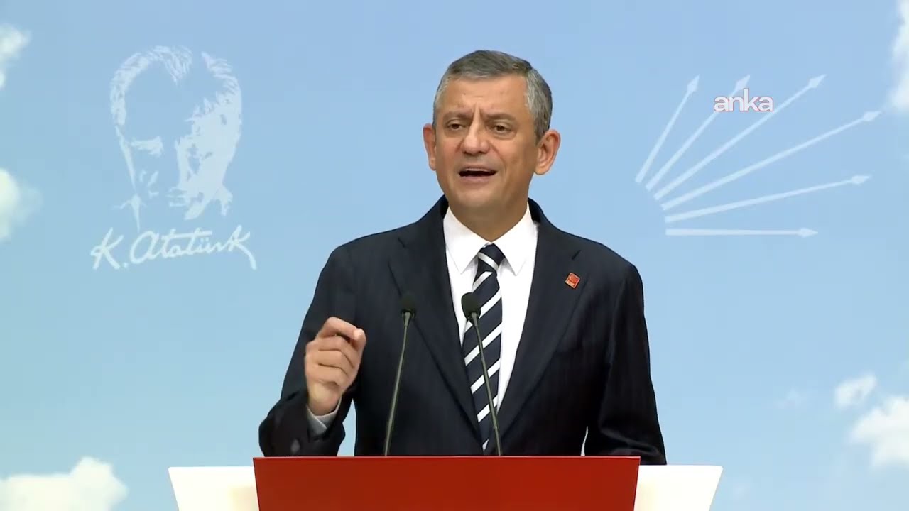Özgür Özel'den CHP'li belediyelere yönelik son operasyonlara ilişkin açıklama