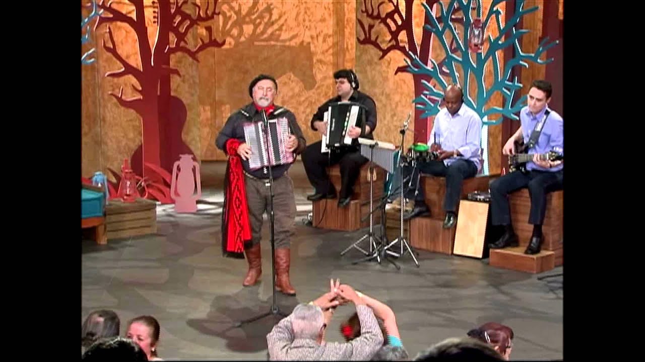 Ga&uacute;cho da Fronteira canta 