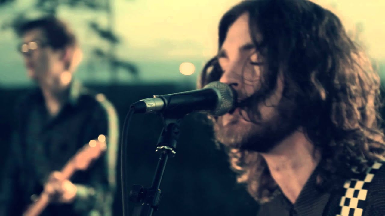 Scarlet Blue - Tell Me What is Wrong (Official Music Video)