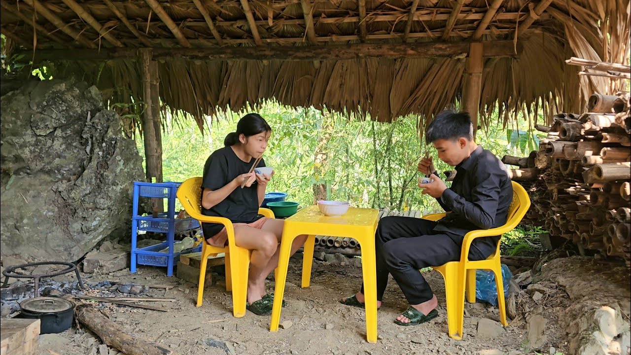 Homeless boy and poor girl harvest cucumbers, sell, and cook