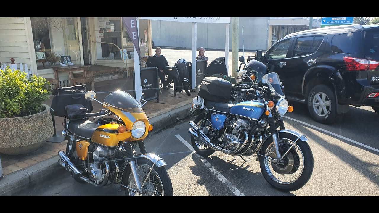 Honda CB 750 K2.