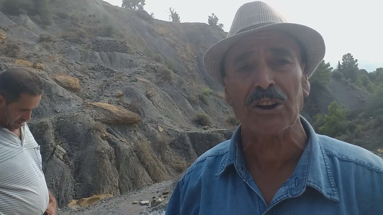 Seddouk. Abdenour du village ighil ouantar ou la production du sel naturel depuis bien avant 1800.