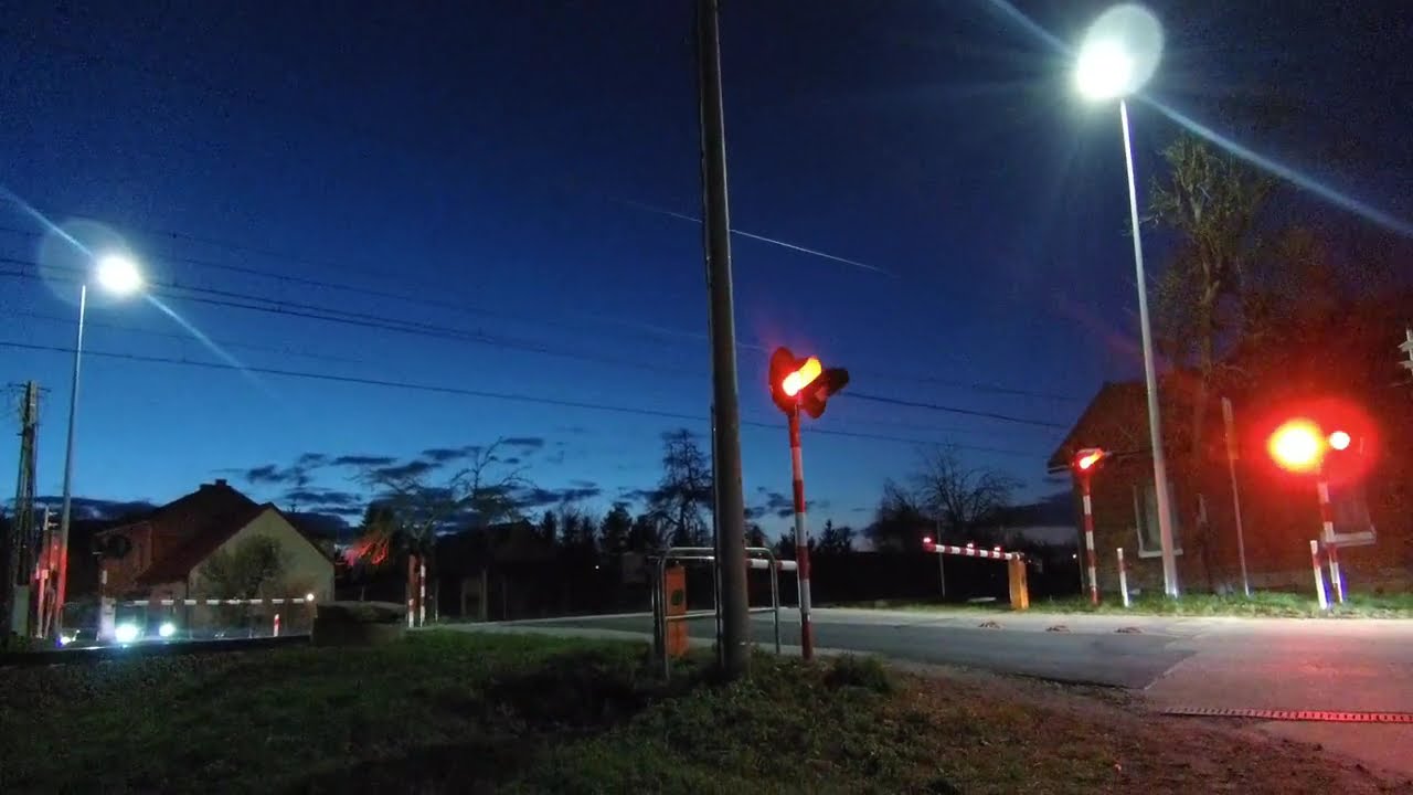 [4K] Przejazd kolejowy #Babice #6 / #Oświęcim ul.Grunwaldzka, Polish Railroad crossing, 踏み切りポーランド