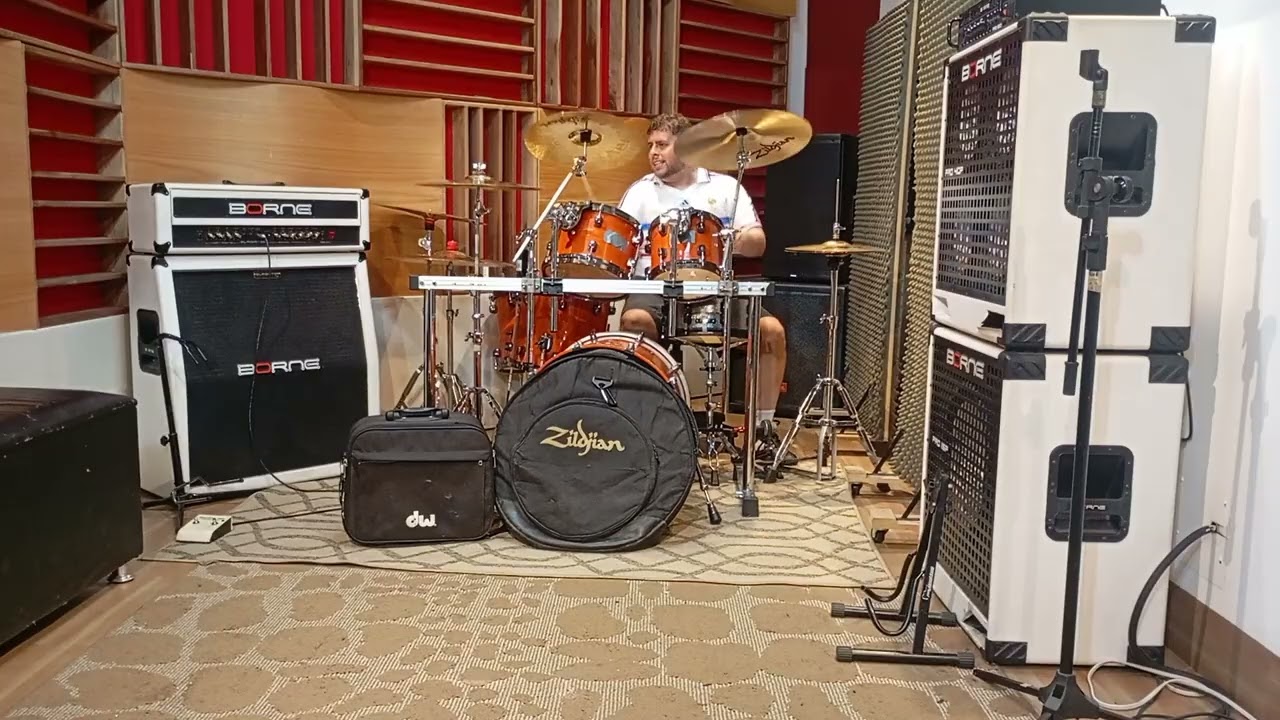 Guinho Batera Drum Cover -  Bon Jovi It´s My Life And Born To be My Baby