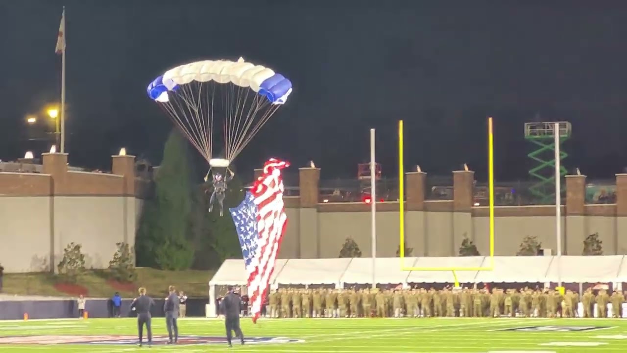 Parachutists, Bands & Football at Salute To Veterans Bowl 2025