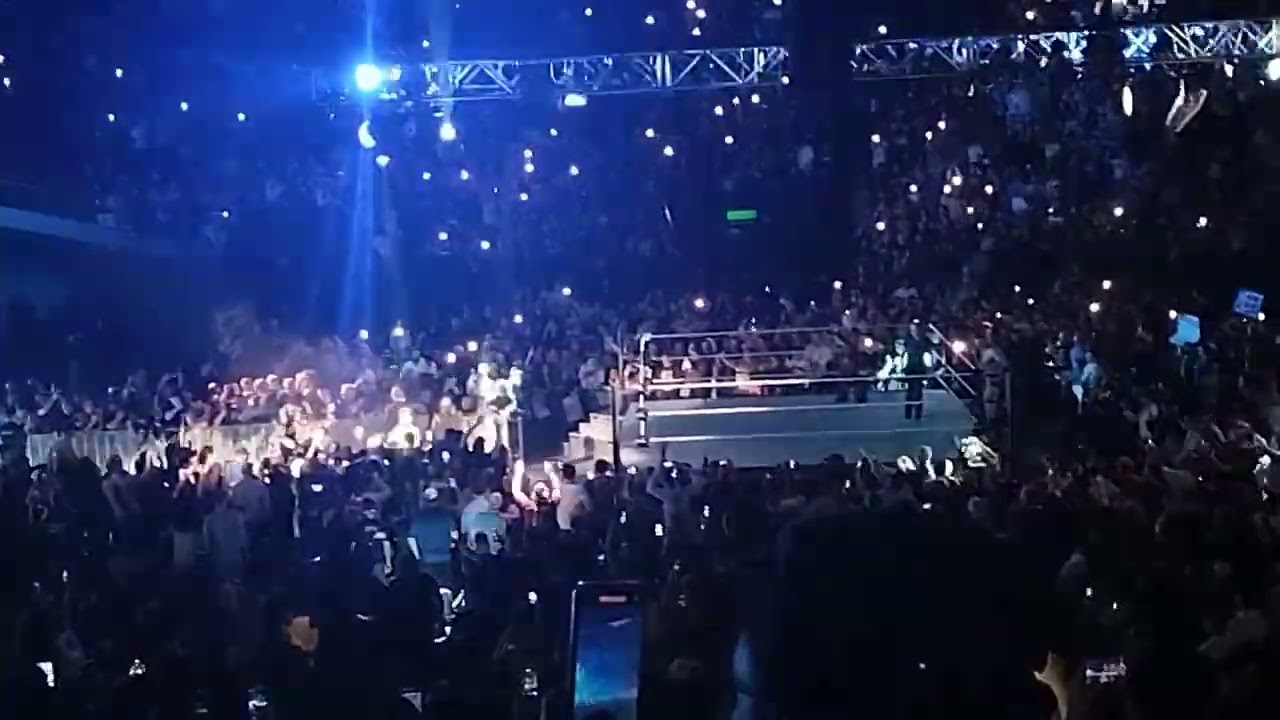 Jey Uso entrance @ WWE Road to Royal Rumble in Forest National, Brussels 2006