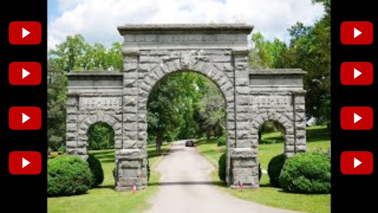 BLANDFORD CEMETERY: CONFEDERATE MEMORIAL ARCH: (ALIVE IN HISTORY)