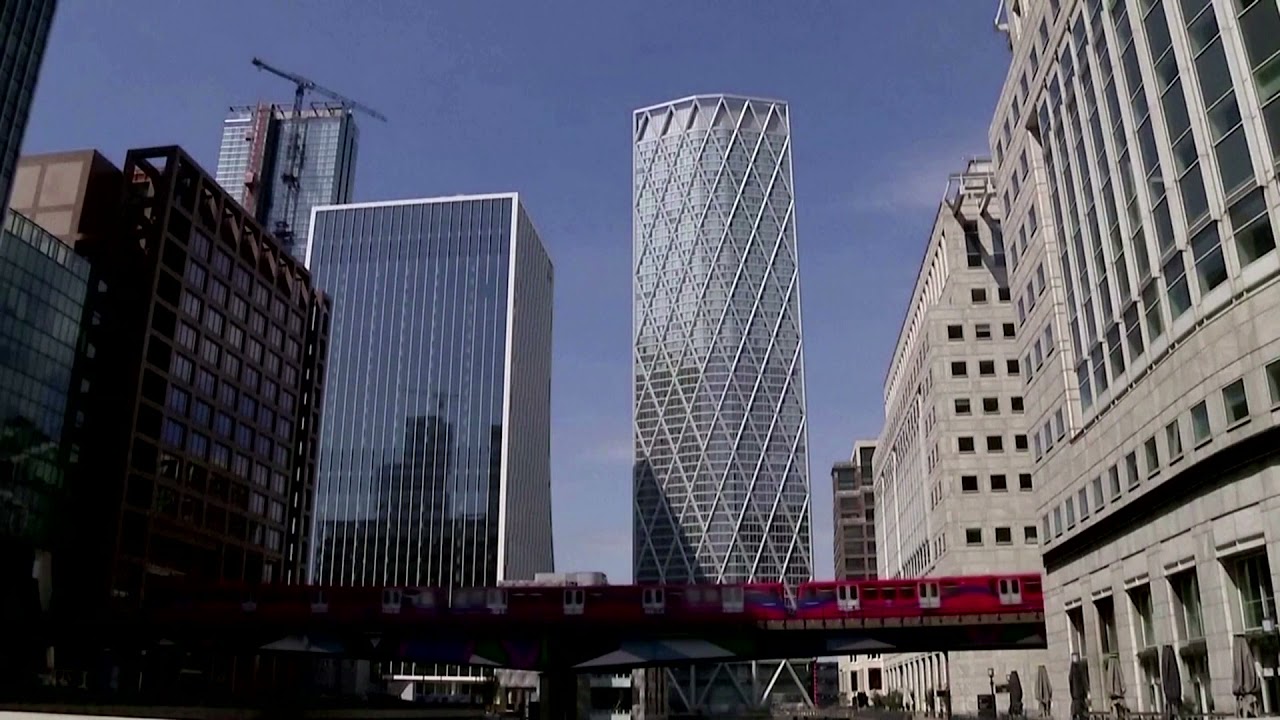 UK jobless rate sees surprise drop