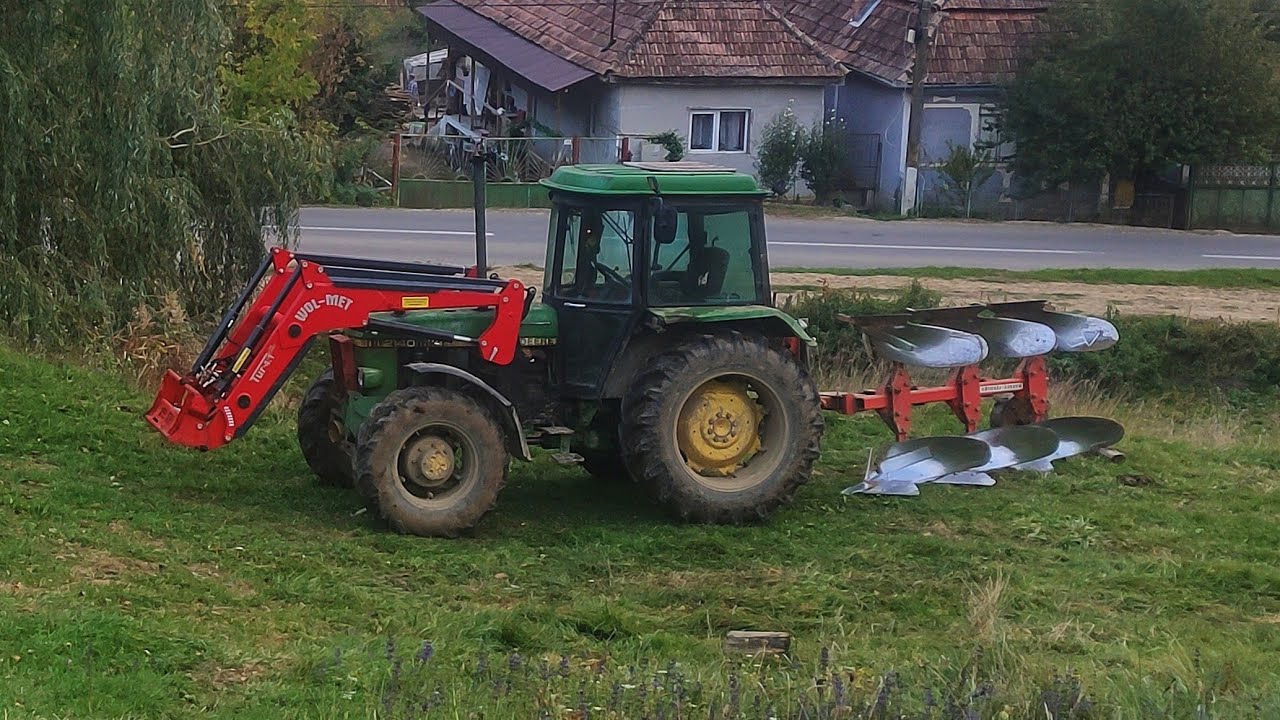 Bag bondaru' la arat..🪲 #JohnDeere 2140 #Huard Tr65 t #Agro ep.33