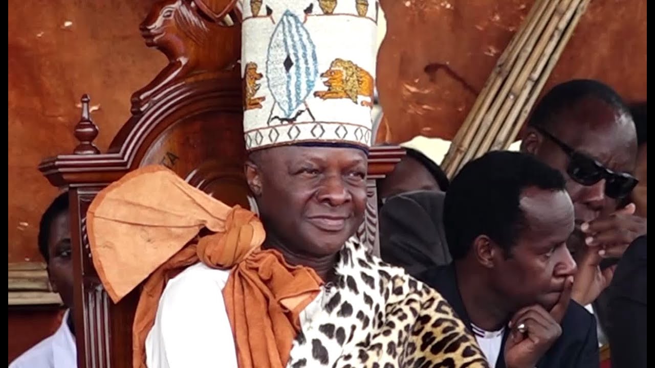 Sir. Mesach Semakula - Esanyu Lya Buganda (Kabaka!) [Official Video)