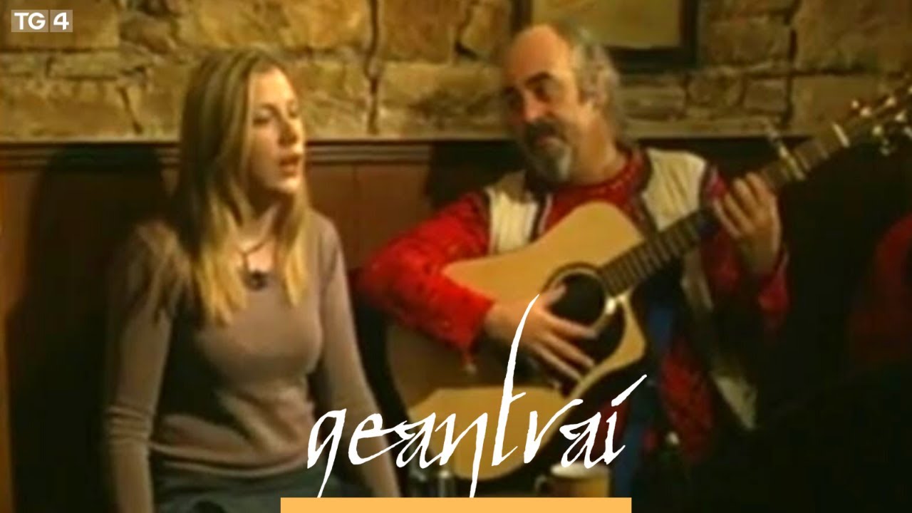 Muireann Nic Amhlaoibh & Steve Cooney - Oíche Nollag  | Geantraí na Nollag 2003 | TG4