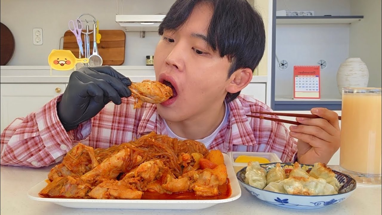 엽기닭볶음탕🔥 당면사리 추가 군만두 Mukbang