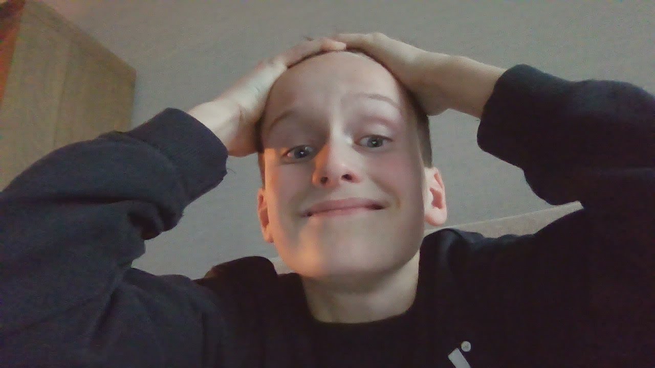 steal a brainrot en een HAND reveal van sam (game video 12)