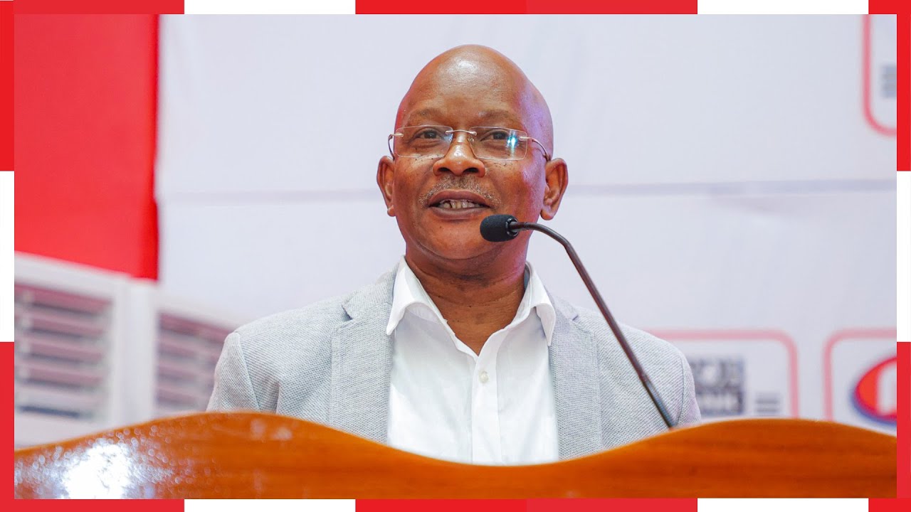 MWENYEKITI WA KLABU MURTAZA MANGUNGU ATUPA JIWE GIZANI/