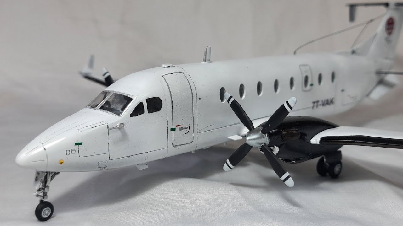 Beechcraft 1900 D - 1/72 by Amodel - AirExpress Company