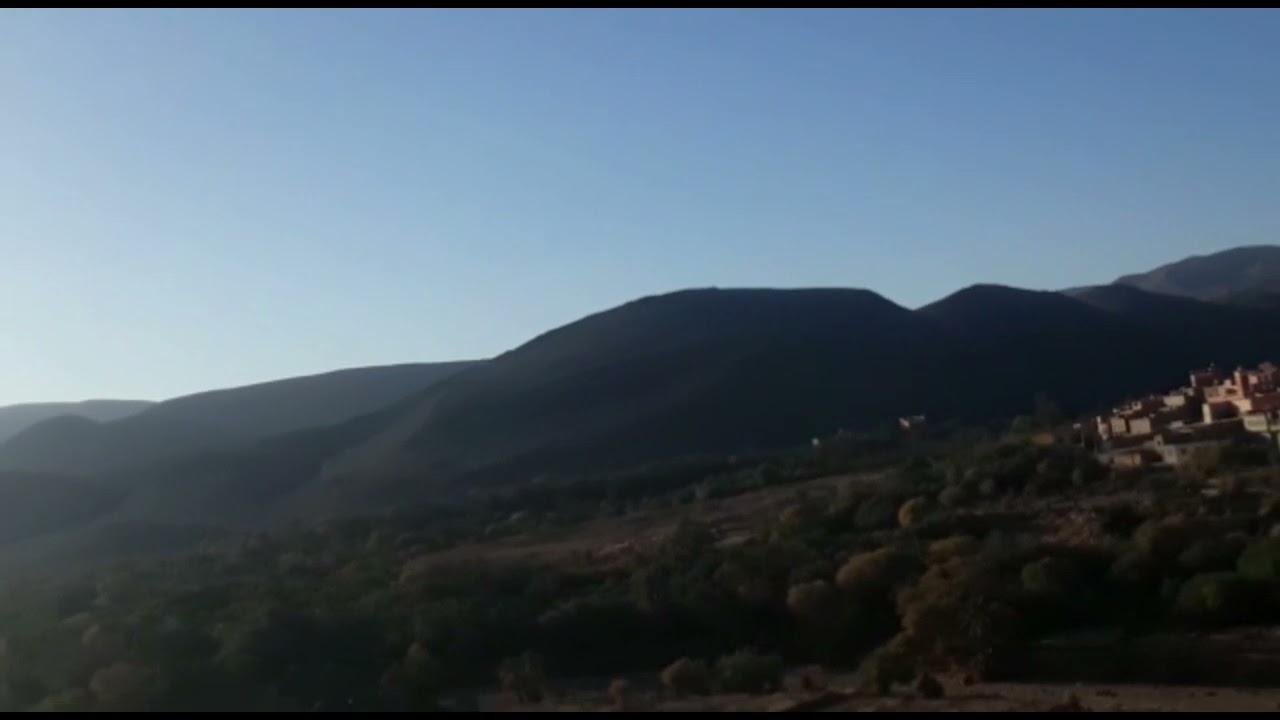 لا تنسوا  مشاركة الفيديو مع الأهل و الأصدقاء فرجة ممتعة للجميع ...فيديوا يستحق المشاهدة